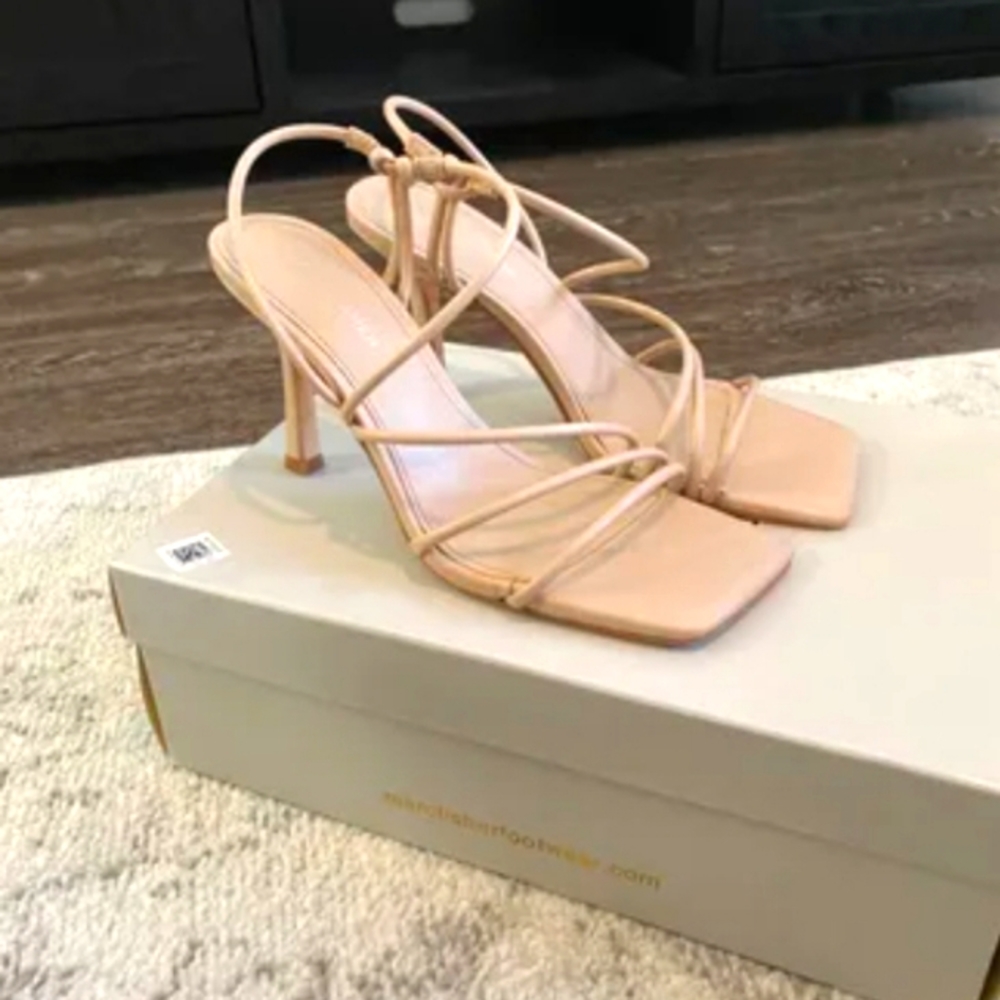 Marc Fisher Strappy Square Toe Sandal size 9